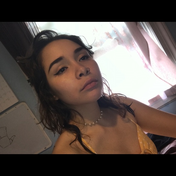 Meet your Posher, Ada - Picture 1 of 1